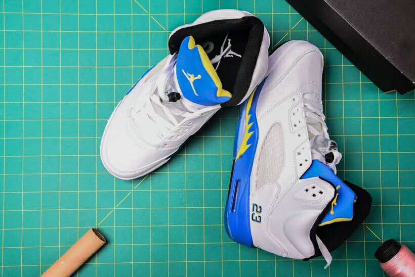 2018 Men Air Jordan 5 White Blue Fire Yellow Shoes